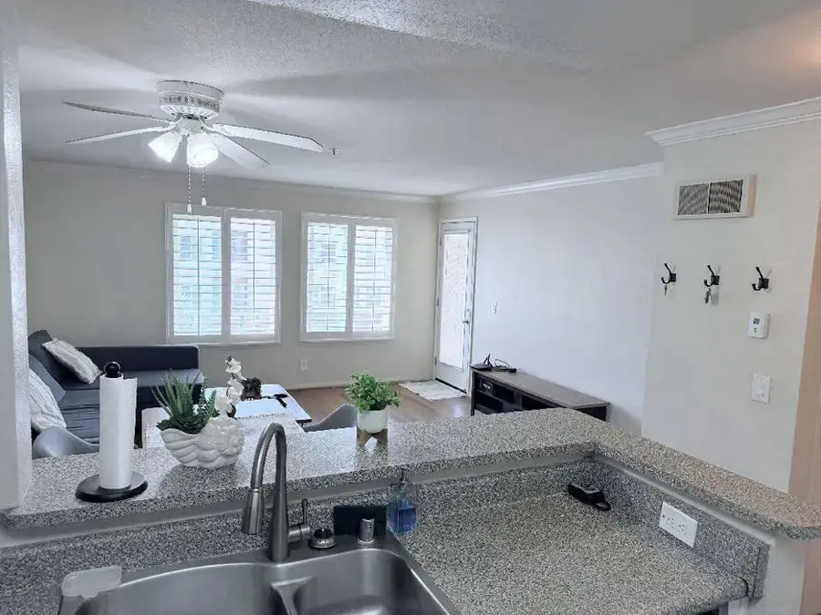 8889 Caminito Plaza Centro #7305, San Diego, CA 92122 - #3