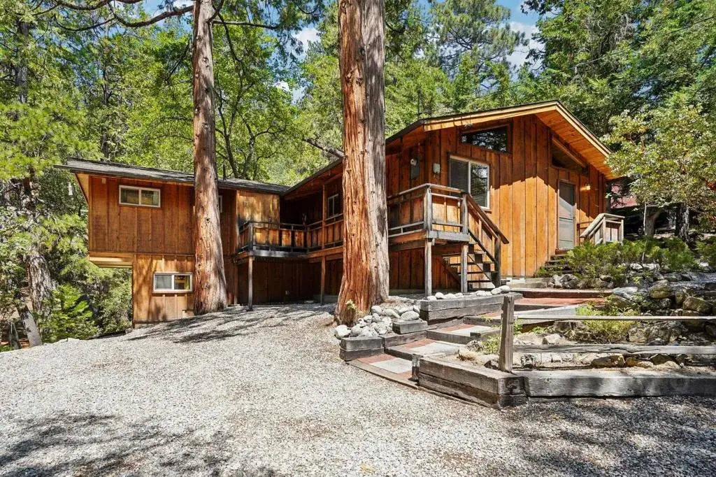 25425 Skyline Way, Idyllwild, CA 92549 - #1