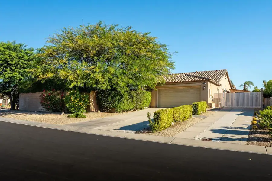 992 Mira Grande, Palm Springs, CA 92262 - #2