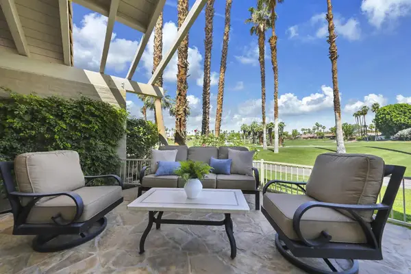 352 Red River Road, Palm Desert, CA 92211
