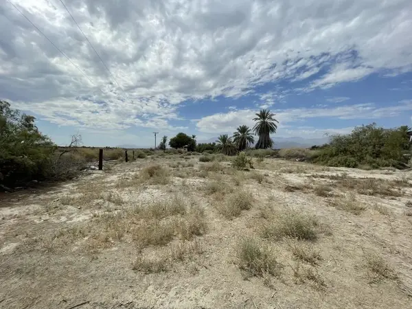 86741 Wallace Rd, Thermal, CA 92274