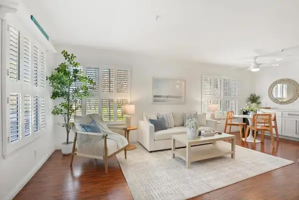 18242 Parkview Lane #208, Huntington Beach, CA 92648