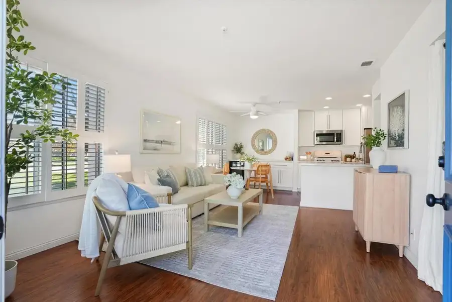 18242 Parkview Lane #208, Huntington Beach, CA 92648 - #2