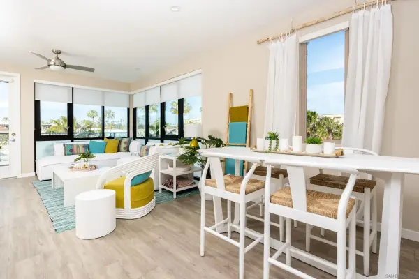 355 North Cleveland, Oceanside, CA 92054