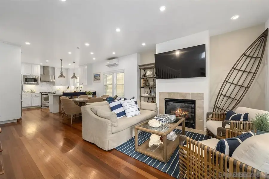 722 F Avenue, Coronado, CA 92118 - Image #2