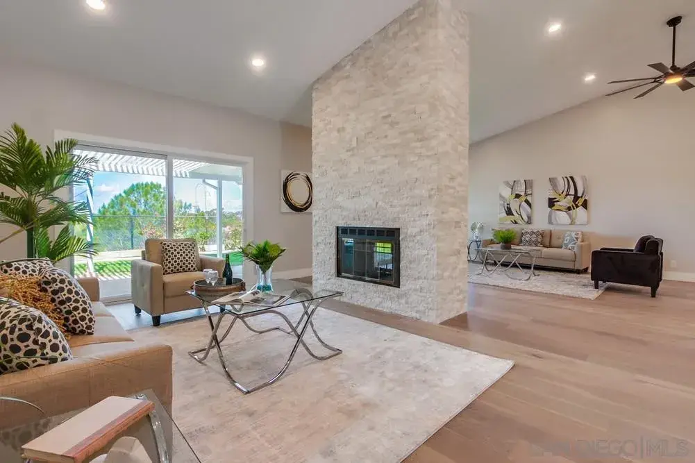 2334 Kimberly Ct, Carlsbad, CA 92008 - #1