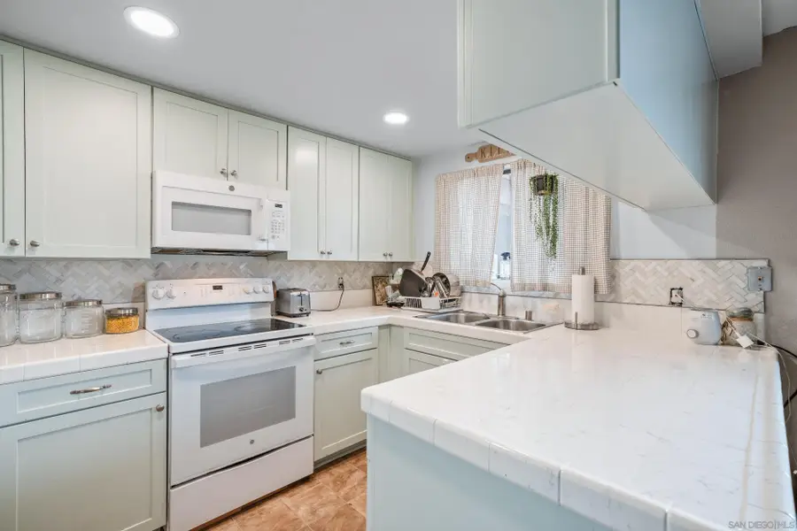1164 Decker St #Unit A, El Cajon, CA 92019 - #2