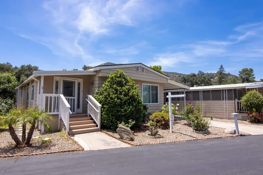 8975 Lawrence Welk Dr Spc 45 #45, Escondido, CA 92026 - Image #2