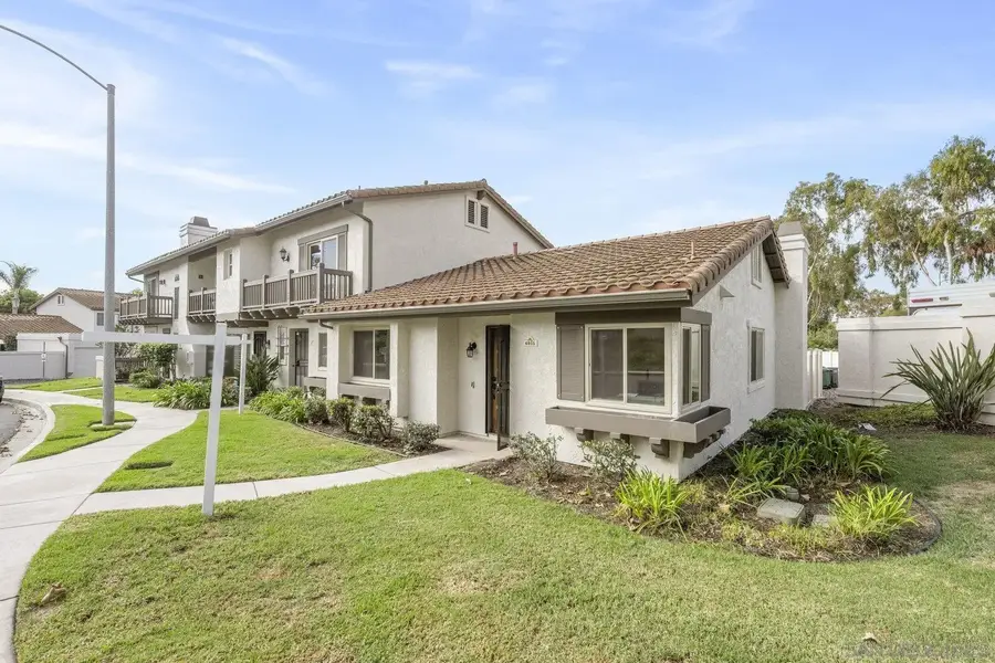 6915 Pear Tree Dr, Carlsbad, CA 92011 - Image #2