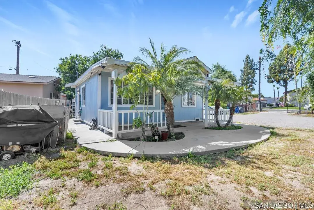 108 East Dr, Vista, CA 92083 - Image #1