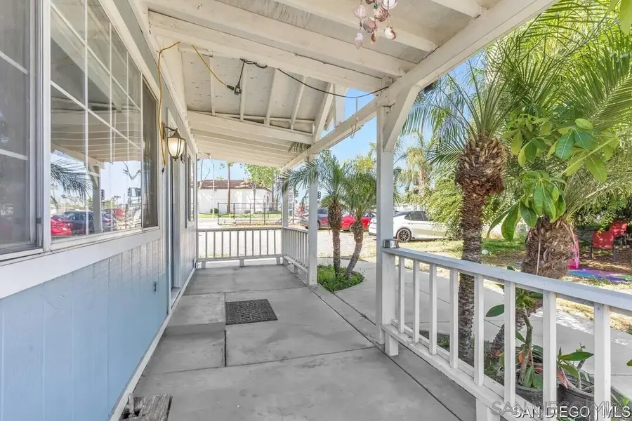 108 East Dr, Vista, CA 92083 - Image #3