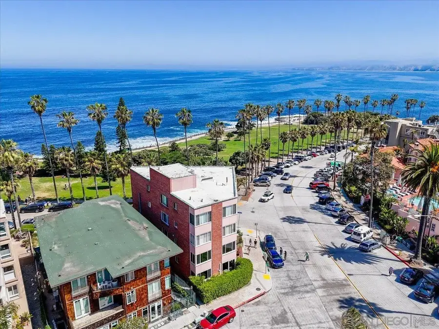 8040 Girard Ave #1, La Jolla, CA 92037 - Image #3