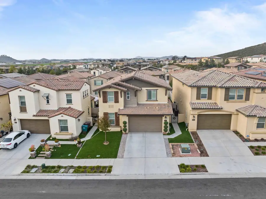 38512 Rosegate Pl, Murrieta, CA 92563 - Image #2