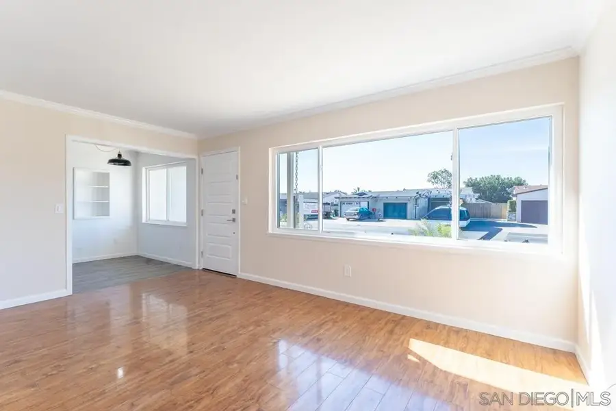 3112 Luna Ave, San Diego, CA 92117 - Image #2