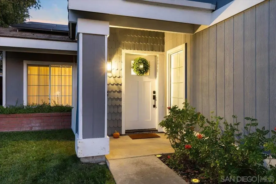 42136 Teatree Ct, Temecula, CA 92591 - Image #2