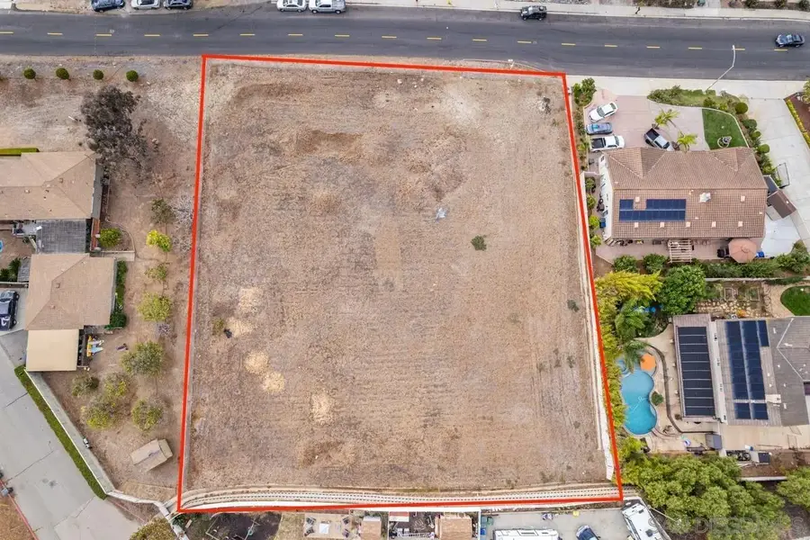 323 Hill Dr, Vista, CA 92083 - Image #3