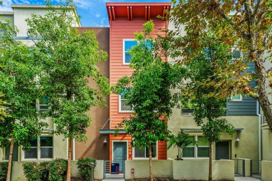 225 Royal Glen #408, Escondido, CA 92025 - Image #2