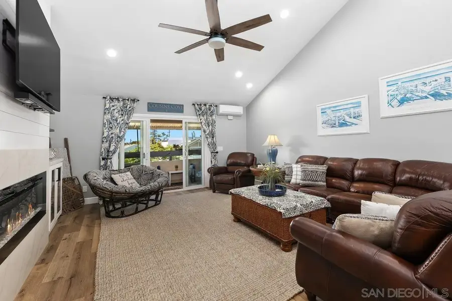 821 E Ave, Coronado, CA 92118 - Image #3