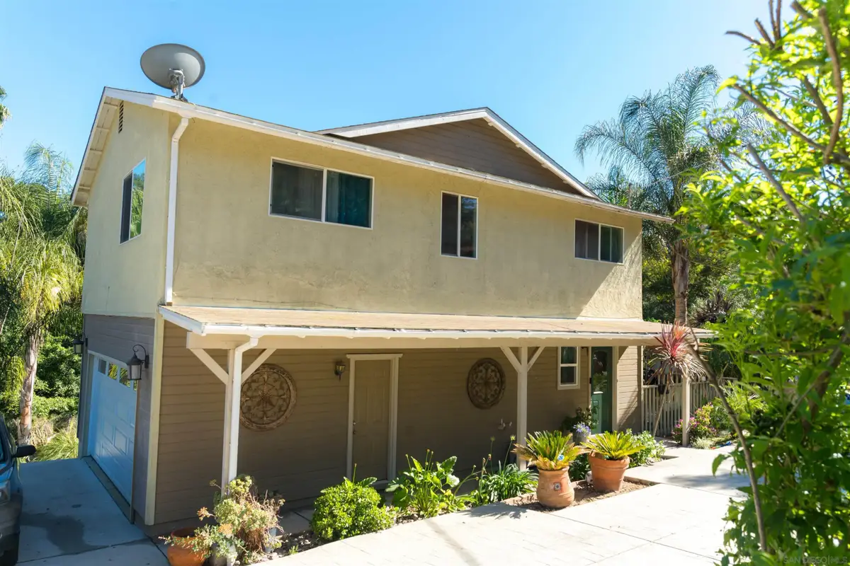 10179 Canyon Dr, Escondido, CA 92026 - Image #1