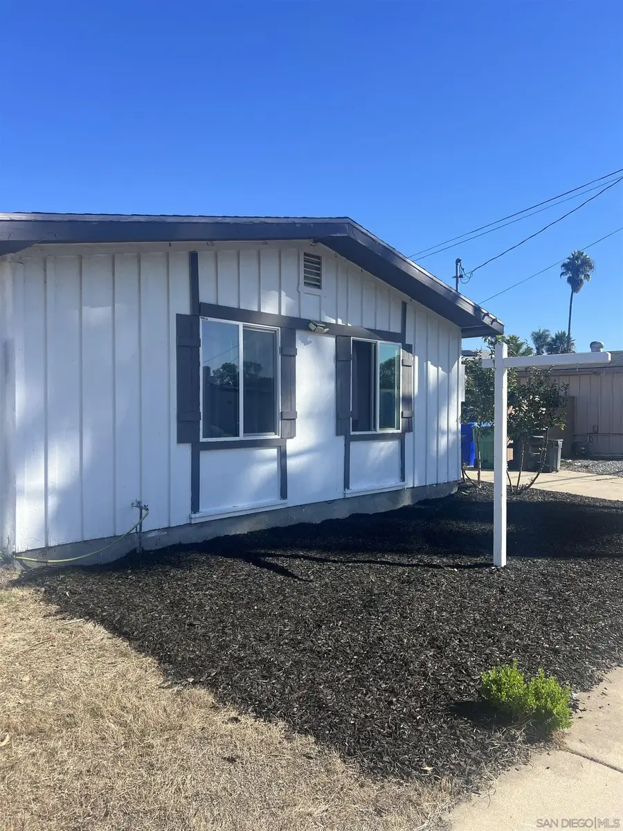 3822 Conrad Ave, San Diego, CA 92117 - Image #2