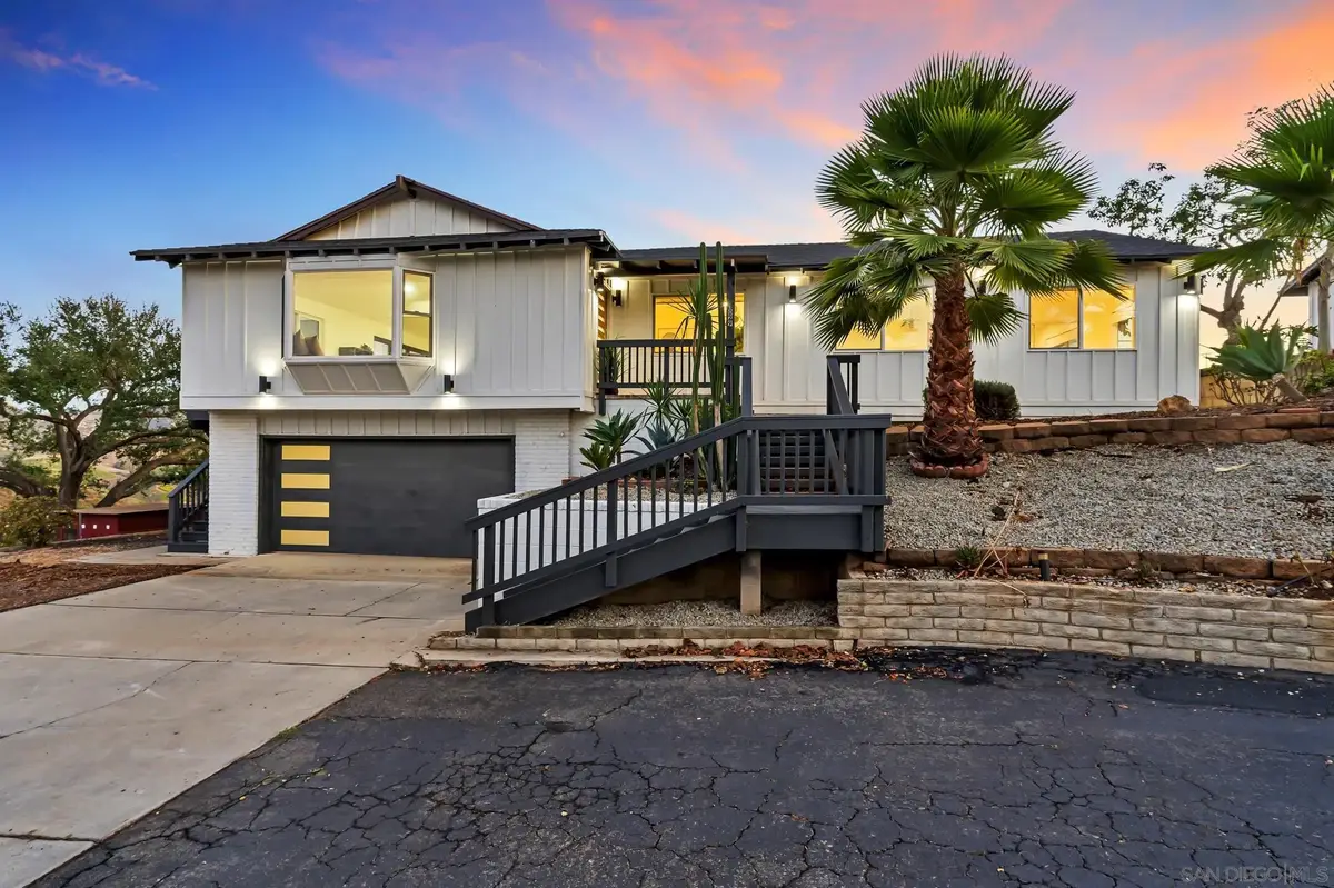 1029 Rainbow Valley Ct, Fallbrook, CA 92028 - Image #1