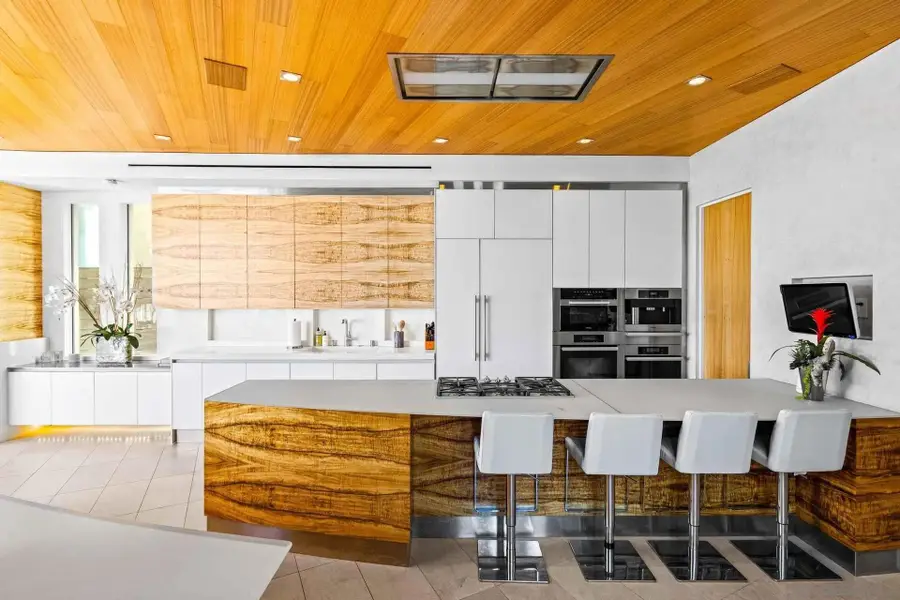 6653 Neptune #Share B, La Jolla, CA 92037 - Image #3