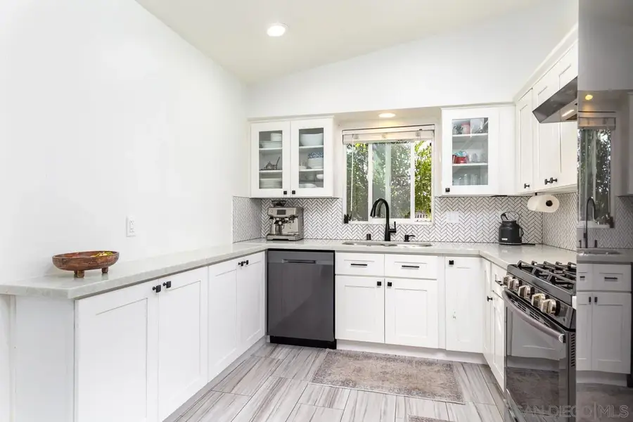 650 E Madison Ave, El Cajon, CA 92020 - Image #2