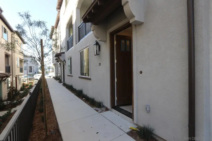 12811 Encantadora Unit 31 #Unit 31, San Diego, CA 92129 - Image #2