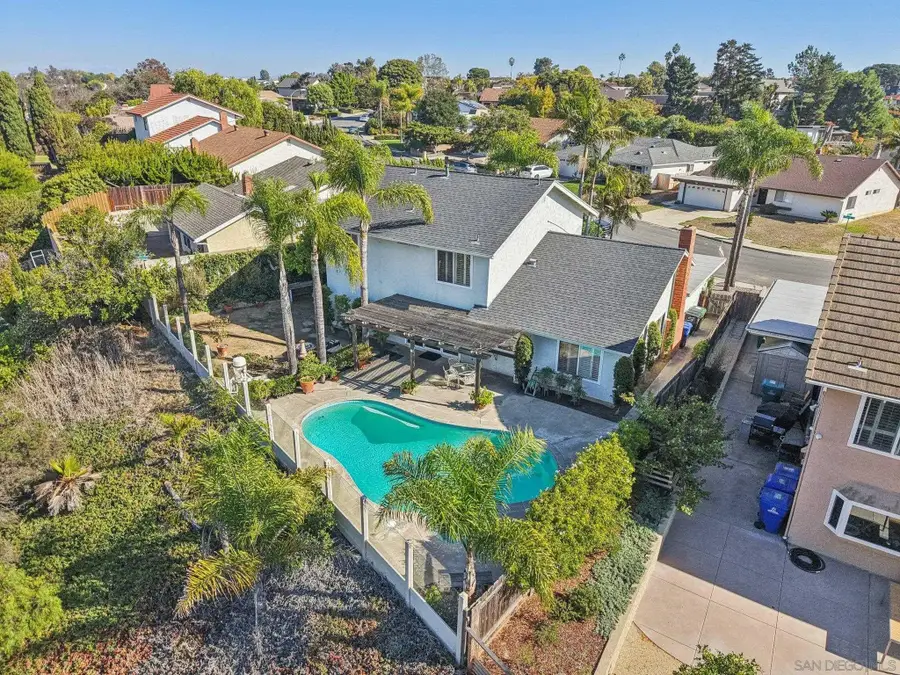 6785 Edmonton Ave, San Diego, CA 92122 - Image #2