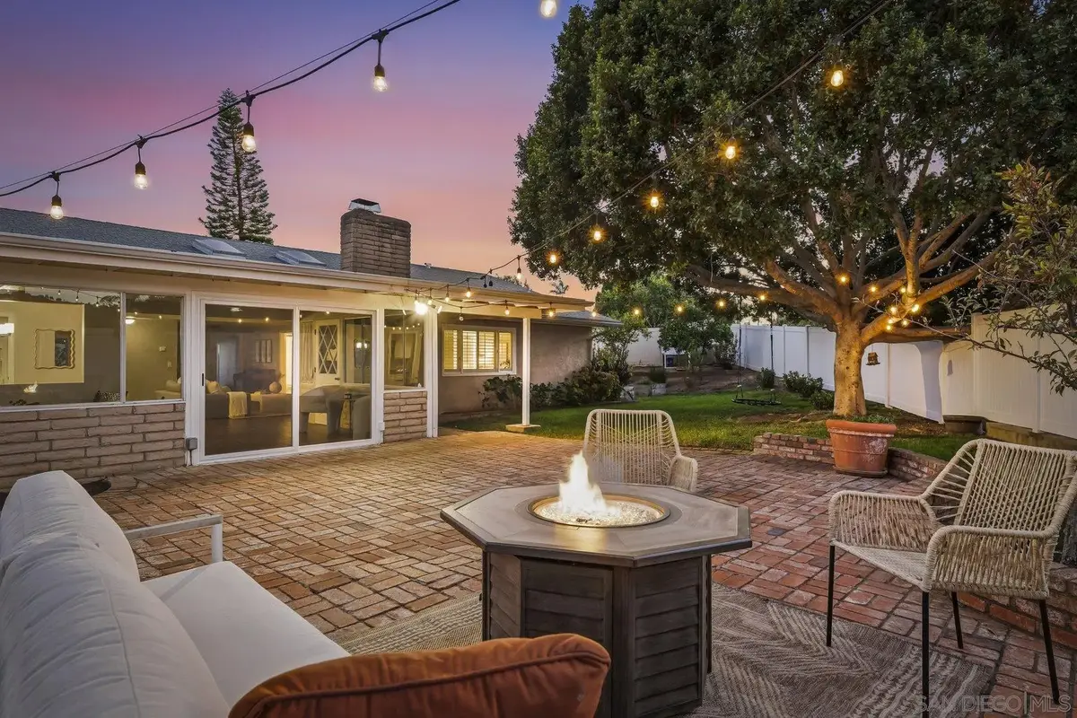 1350 La Mirada Way, Escondido, CA 92026 - Image #1