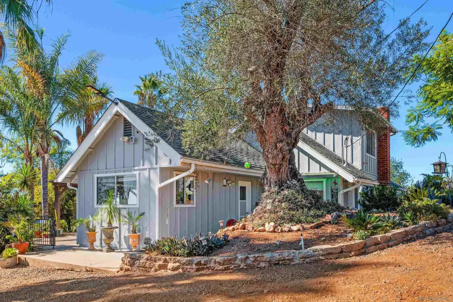 11270 San Luis Rey Dr, Valley Center, CA 92082 - Image #3