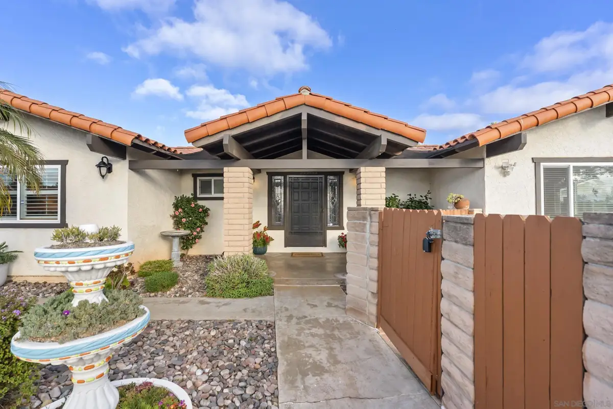 1918 Odell Cir, Vista, CA 92084 - Image #1