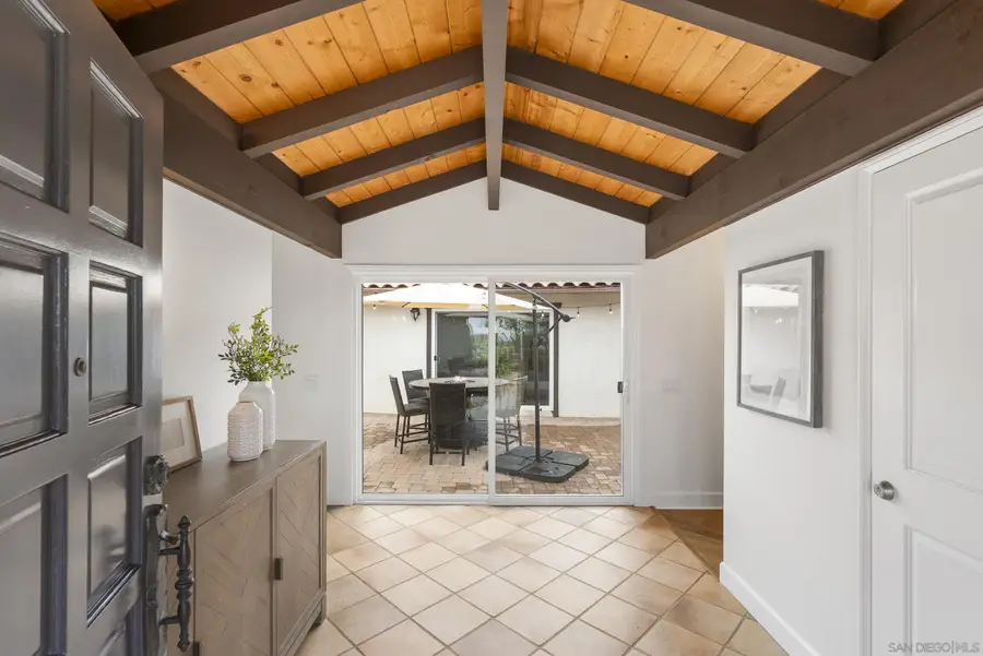 1918 Odell Cir, Vista, CA 92084 - Image #3