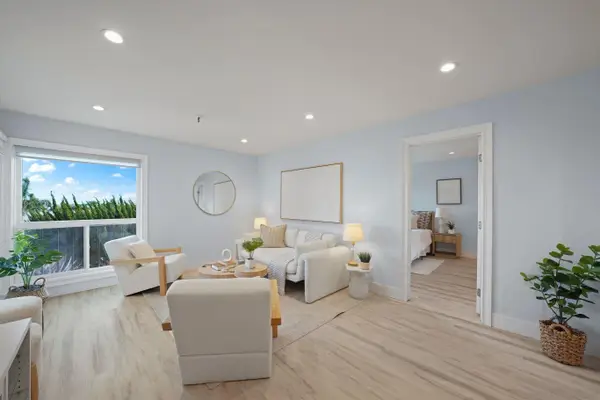 4730 Noyes St #106, San Diego, CA 92109