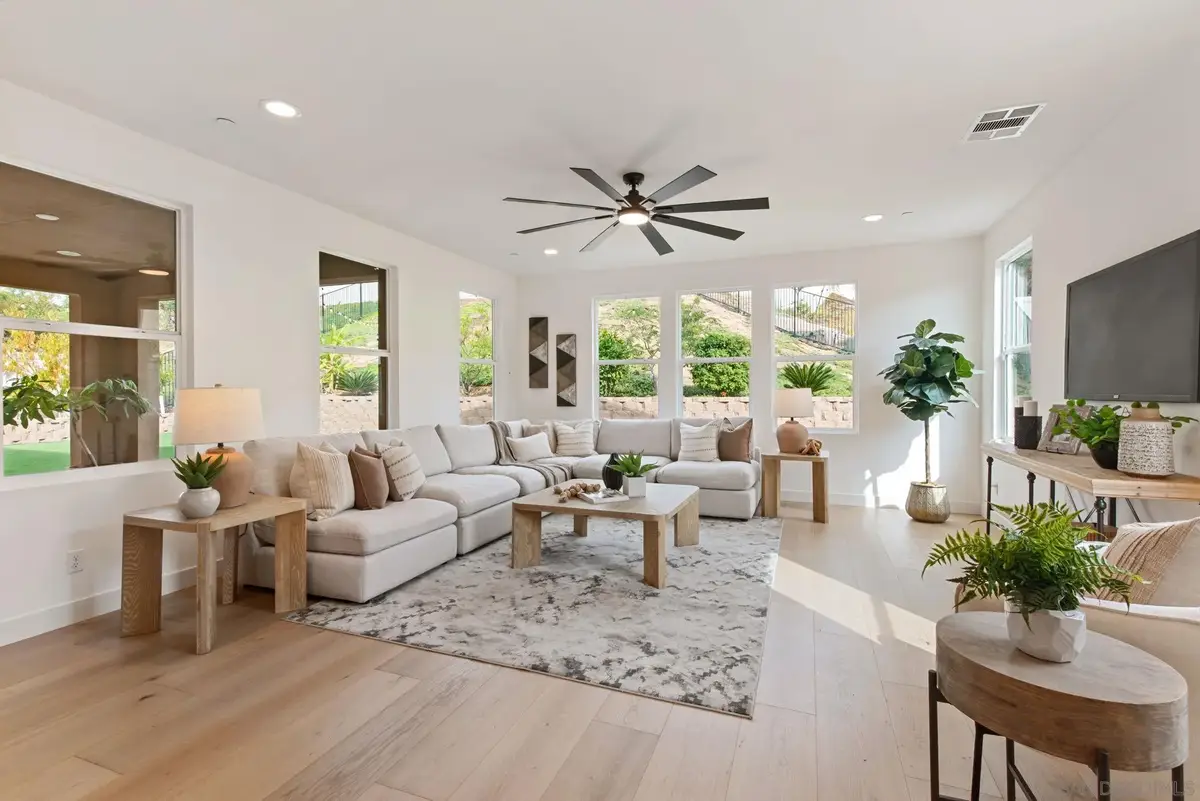 1176 Witherby Lane, Escondido, CA 92026 - Image #1