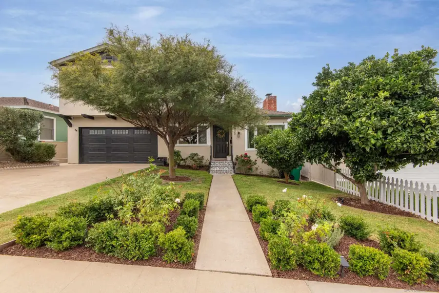 3435 Udall St, San Diego, CA 92106 - Image #2