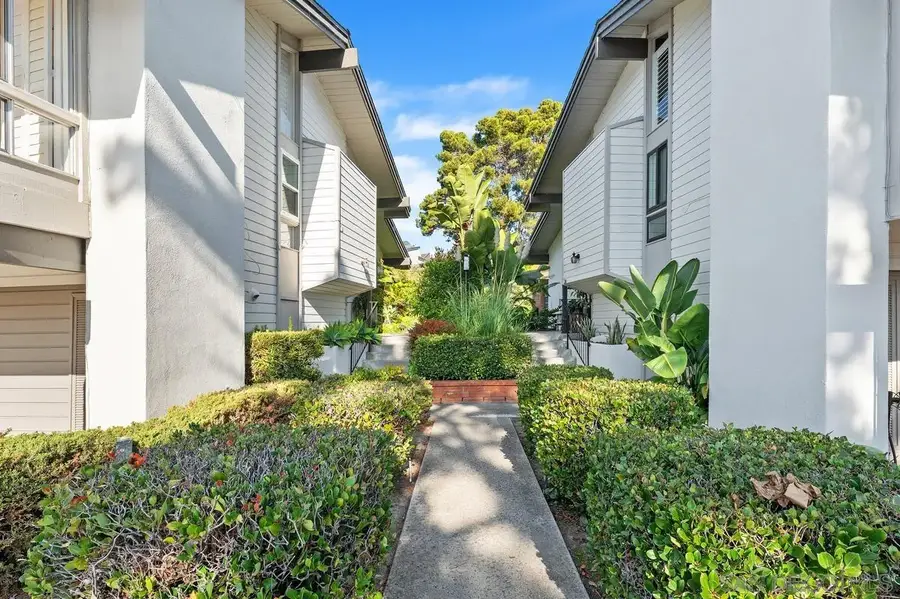 27 Greenview Drive, Carlsbad, CA 92009 - Image #3