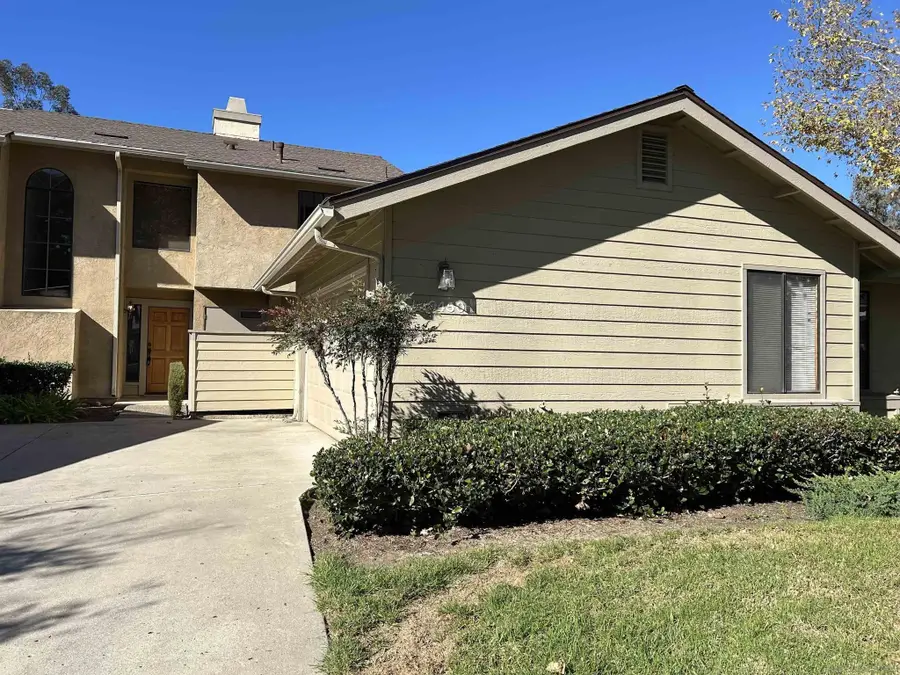 10450 Ridgewater Ln, San Diego, CA 92131 - Image #2