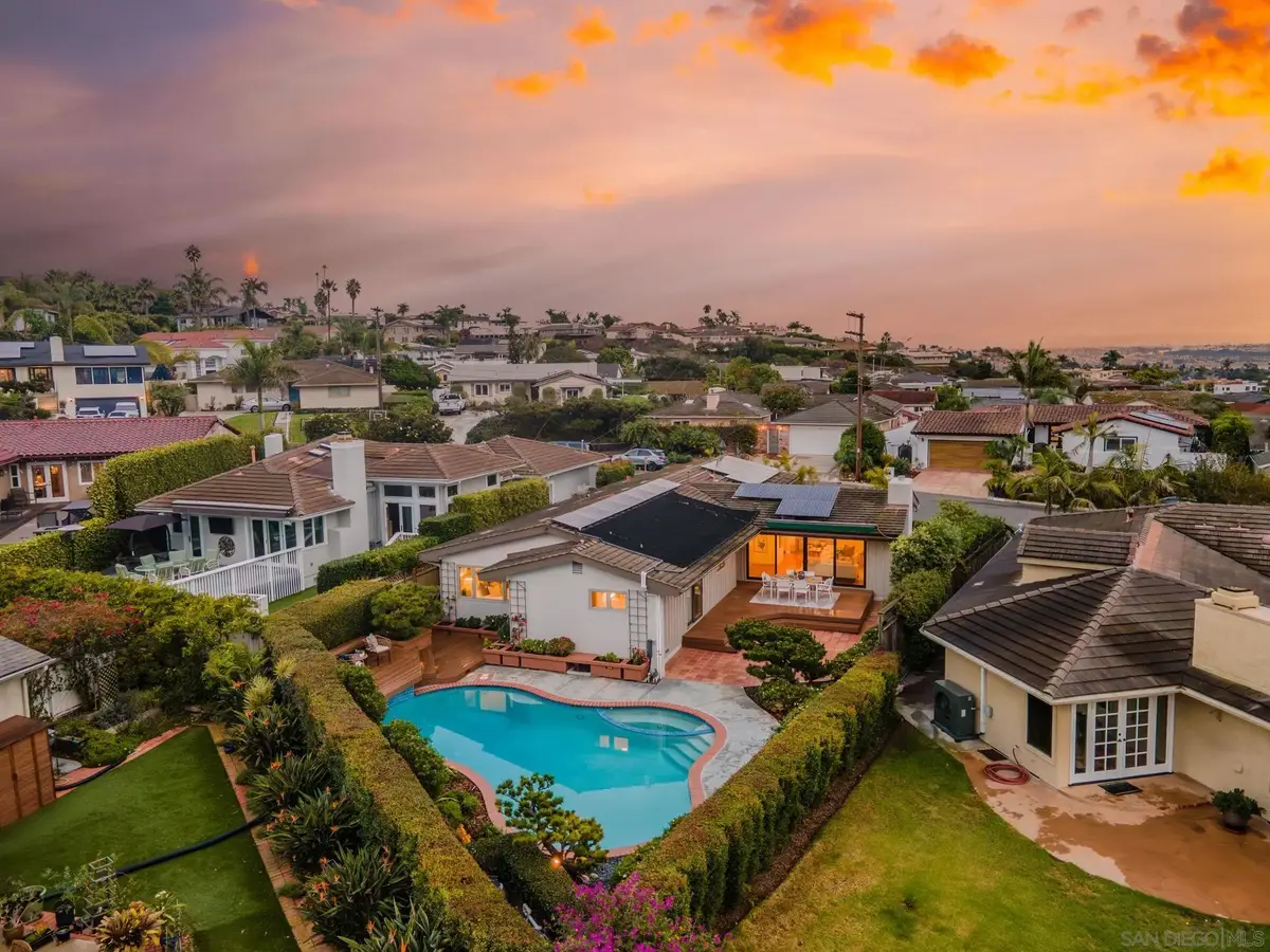 5572 Ladybird Ln, La Jolla, CA 92037 - Image #1