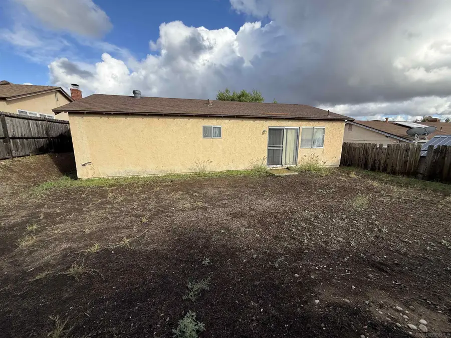 10468 Parkdale Ave, San Diego, CA 92126 - Image #2