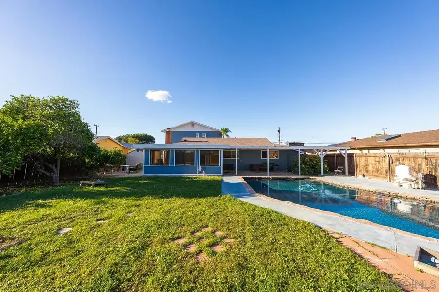 1607 Watwood Rd, Lemon Grove, CA 91945 - Image #2