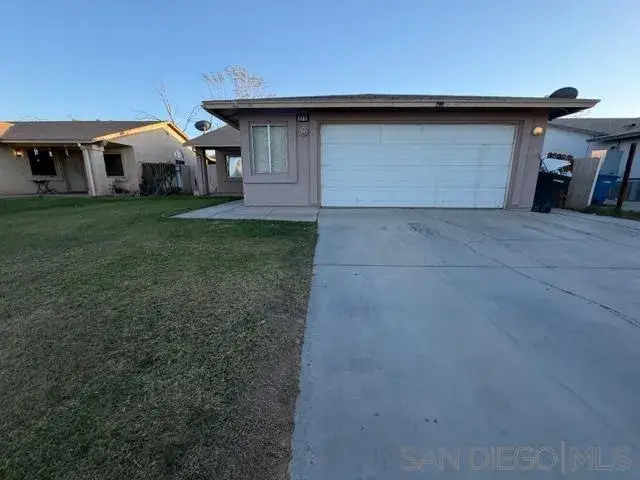 171 Southwind Dr, El Centro, CA 92243 - Image #2
