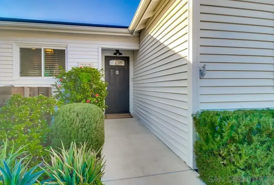 712 Lemon Avenue, Vista, CA 92084 - Image #3