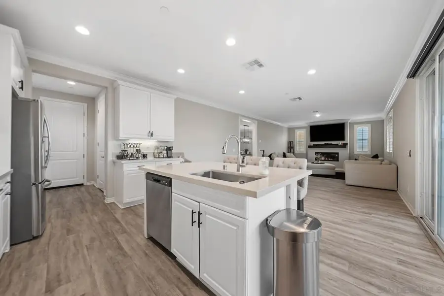 30774 Gazing Star Ln, Murrieta, CA 92563 - Image #3