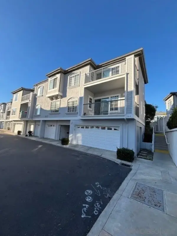 8641 Via Mallorca #Unit D, La Jolla, CA 92037