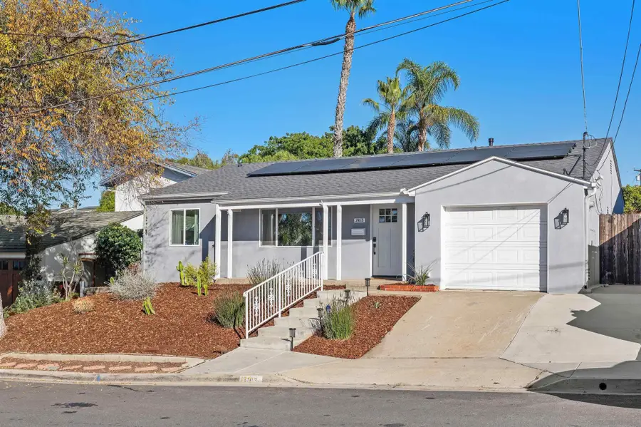2103 Garfield, San Diego, CA 92110 - Image #2