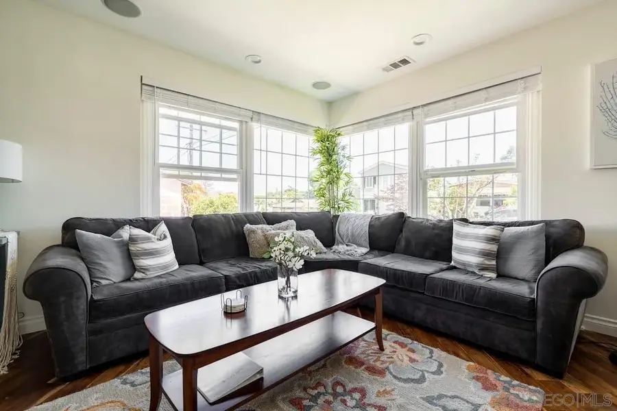 3466 Wisteria Dr, San Diego, CA 92106 - Image #2