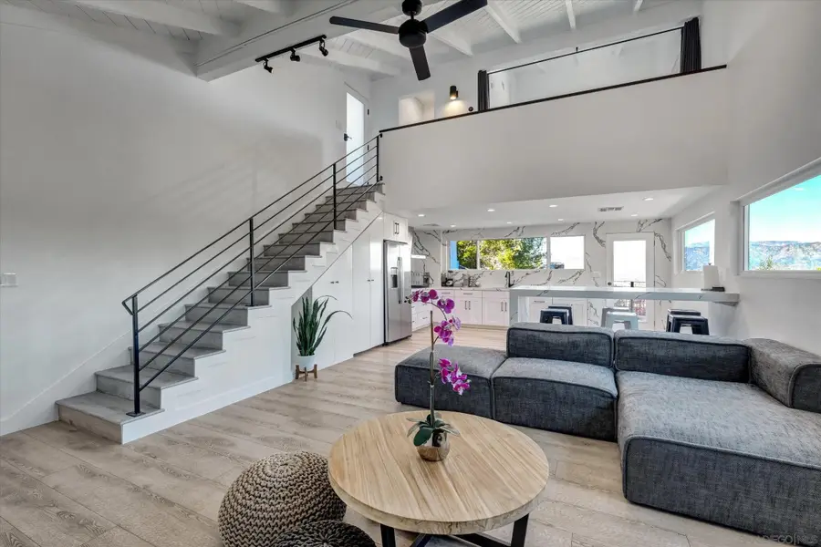 3546 Multiview Drive, Los Angeles, CA 90068 - Image #2