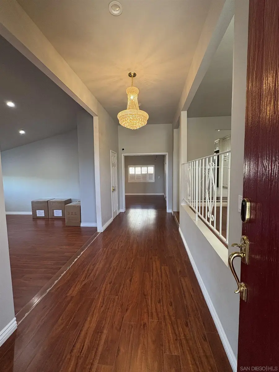 12571 Henzie Place, Granada Hills, CA 91344 - Image #2