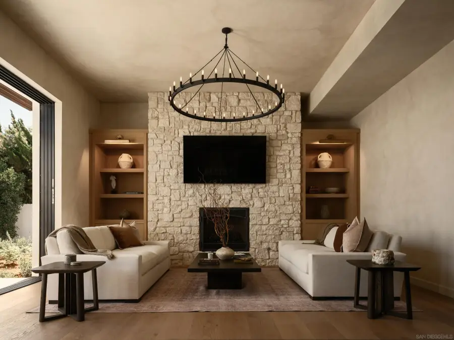 8901 Nottingham Place, La Jolla, CA 92037 - Image #3